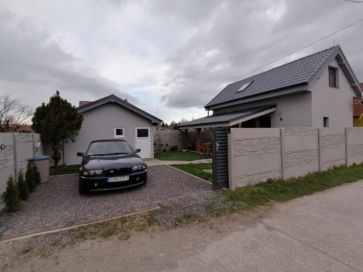 Vikendovy Dom Hlboka Casa vacanze Dunajská Streda