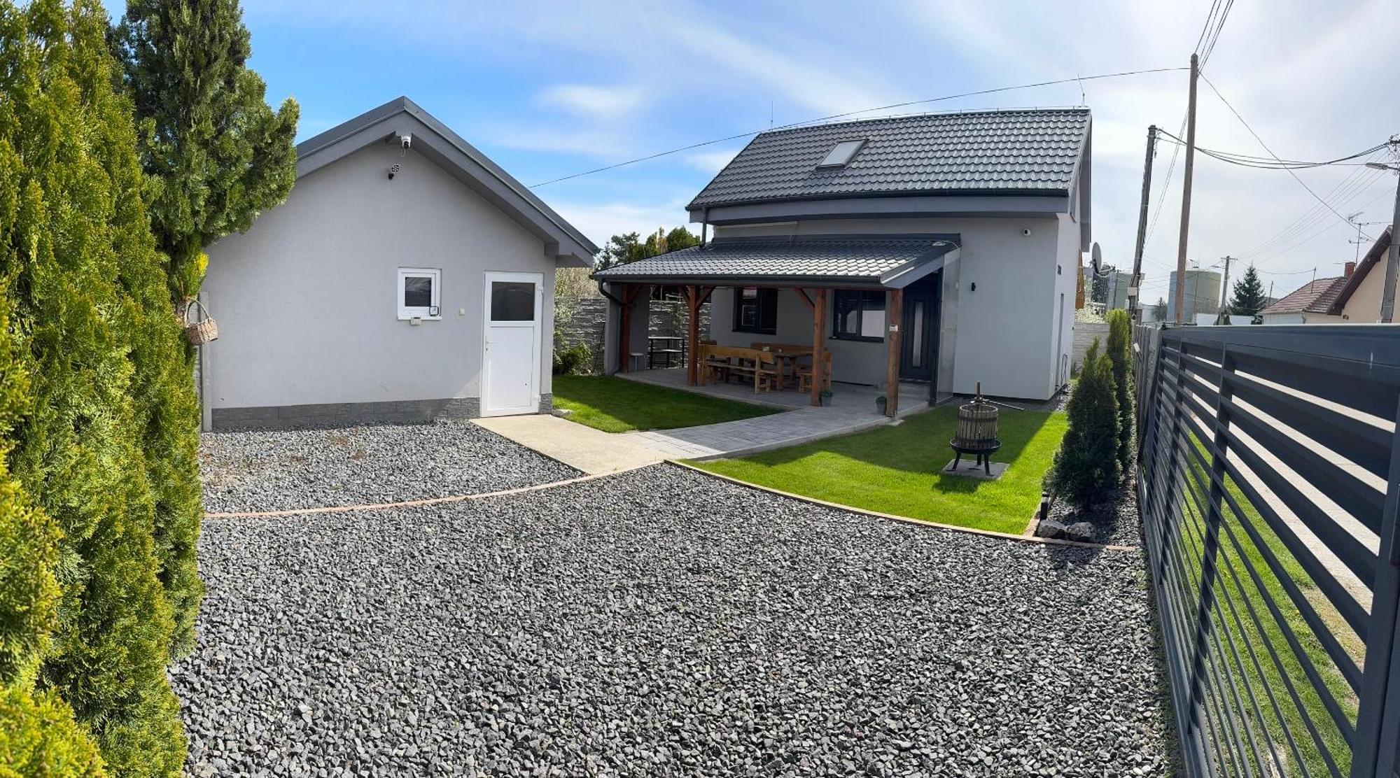 Vikendovy Dom Hlboka Casa vacanze Dunajská Streda